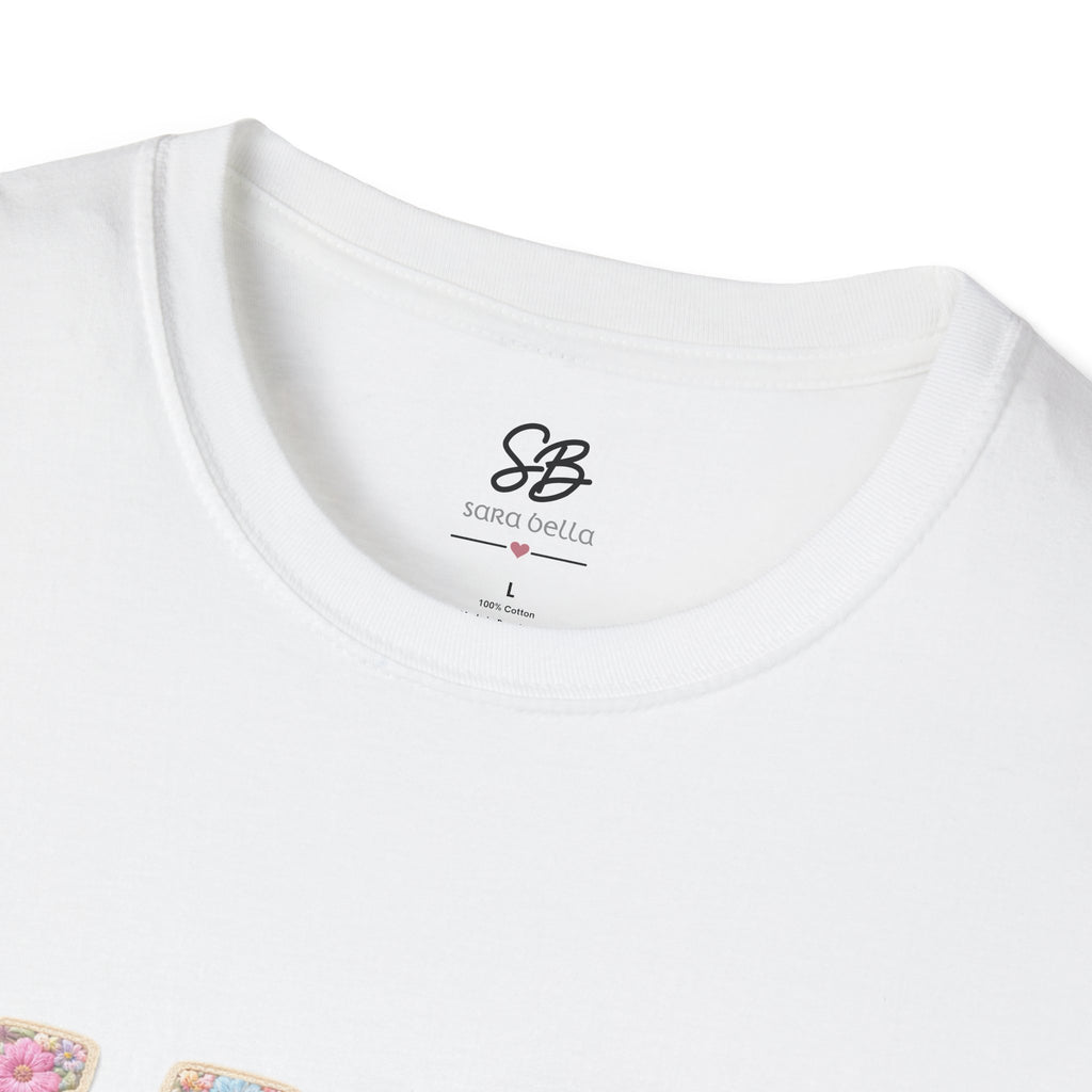 Mama ASL - Unisex Softstyle T-Shirt